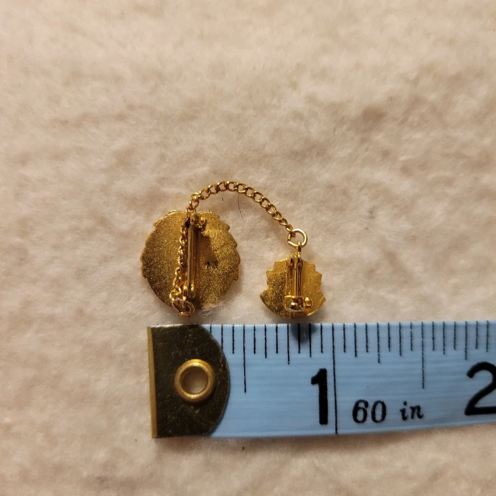 Vintage Le Cercle Francais Pin Tie Tack French Club‎ Eiffel Tower Adviser Pin